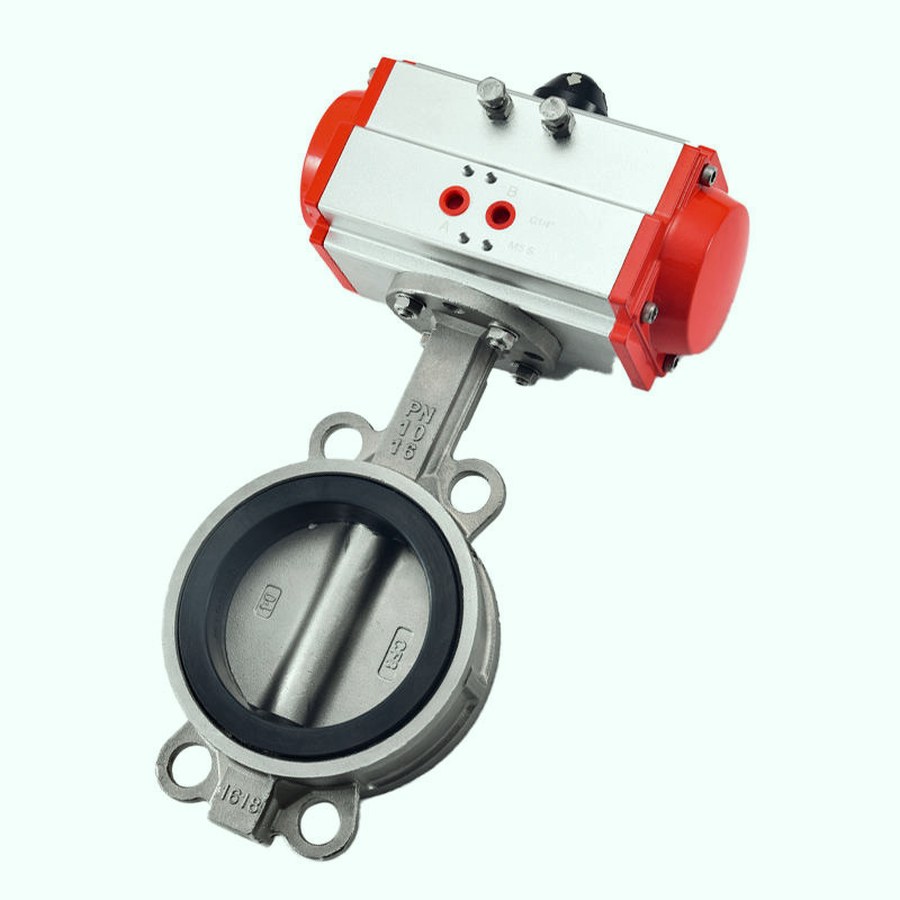 Pneumatic actuator on a butterfly valve